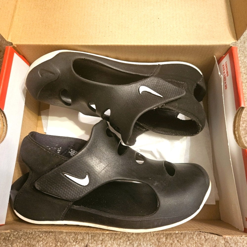 Nike Black and White Sport Sandals